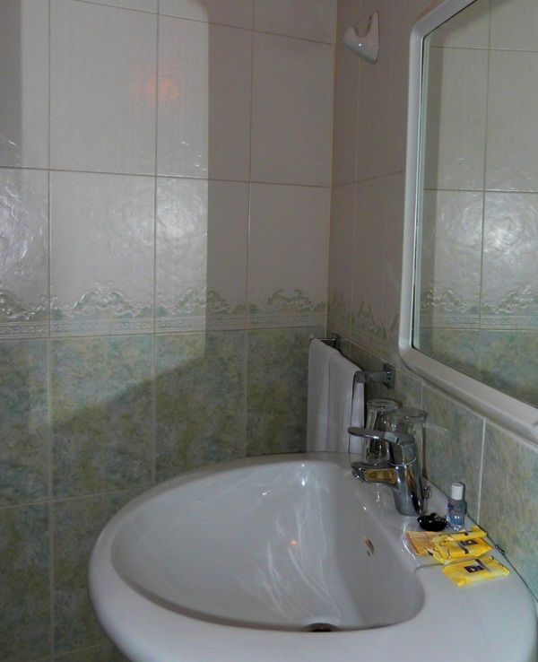 Hotel Queens - Adults Only Benidorm Bagian luar foto