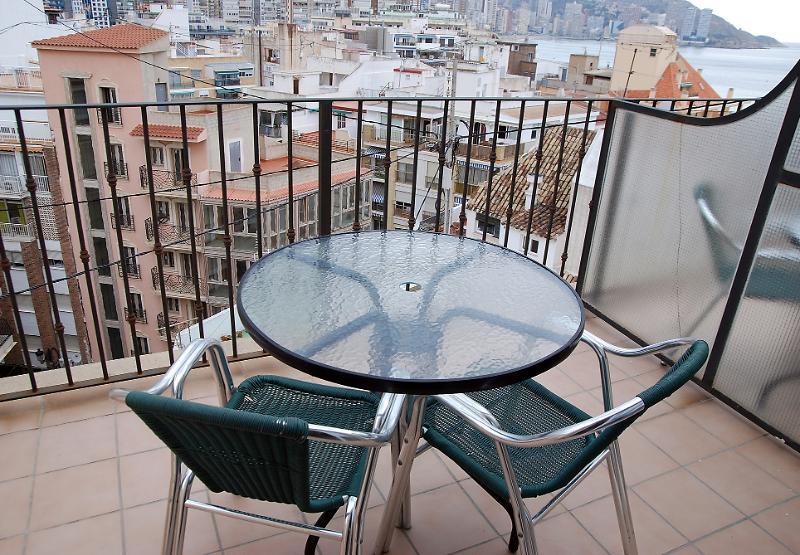 Hotel Queens - Adults Only Benidorm Bagian luar foto